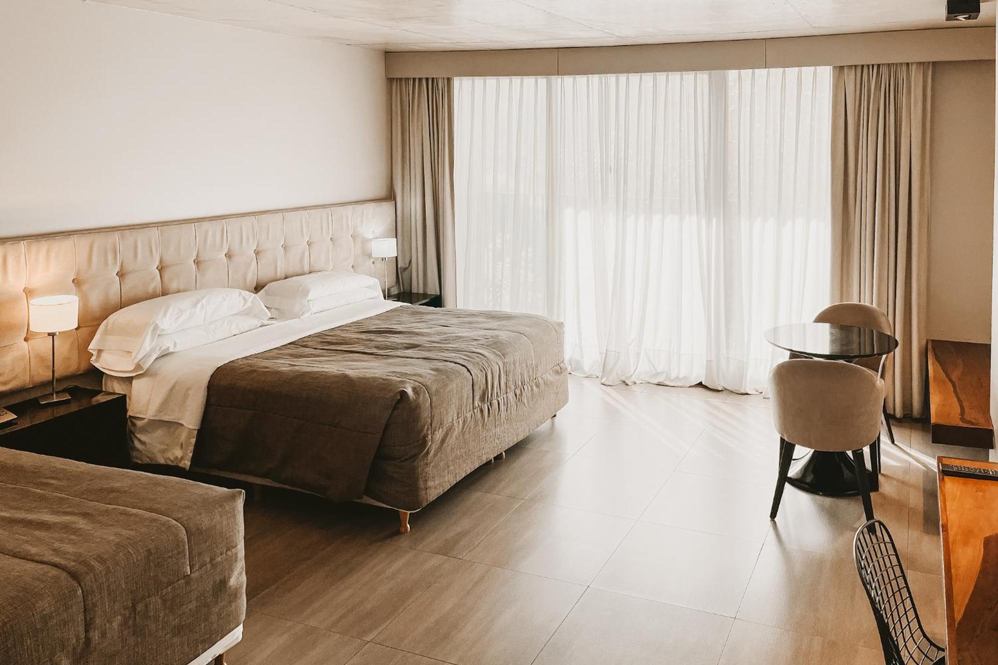 Nuit Hotel Mar del Plata Buitenkant foto